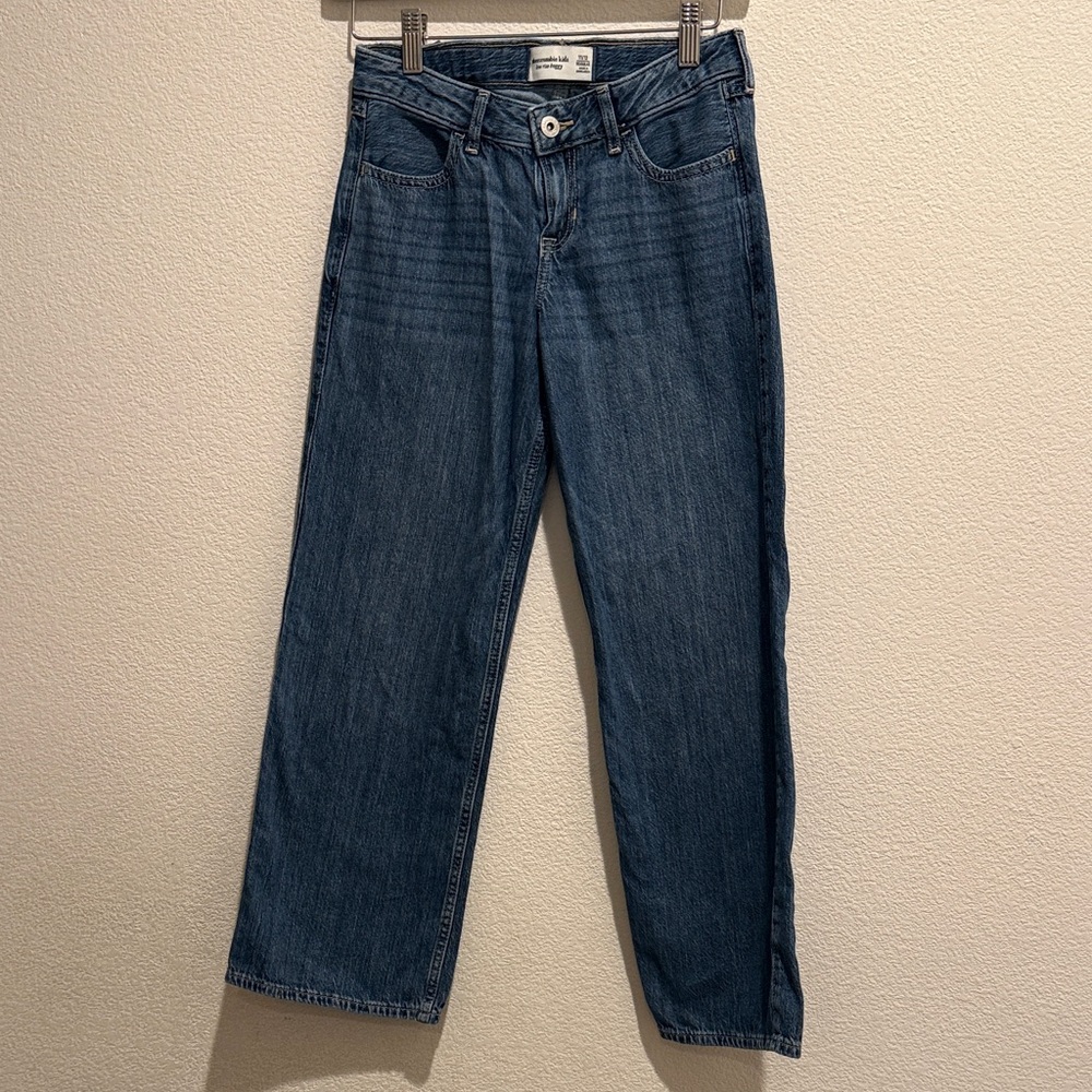 Abercrombie kids Low rise Baggy Jean